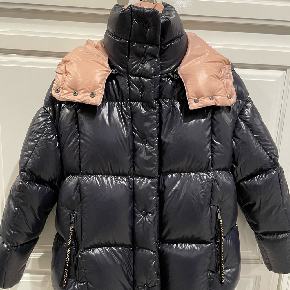 Moncler Parana Short Down Jacket Size 1 New without tag